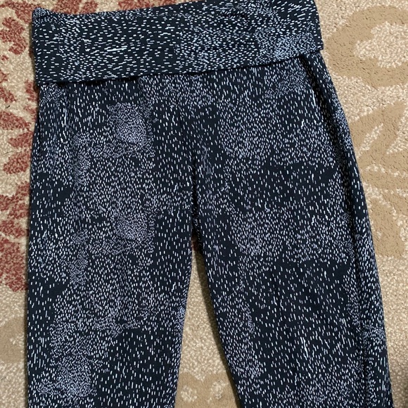 Fabletics Hamilton Foldover Terry pants - Picture 2 of 10